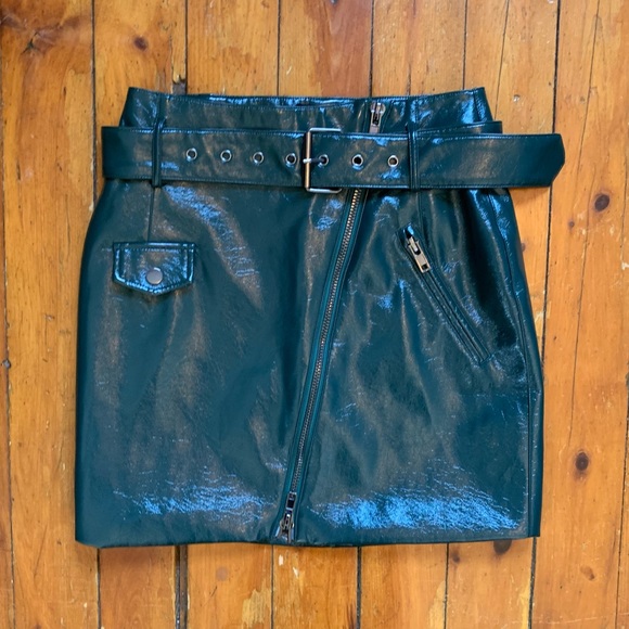 Olive Green Faux Leather Pencil Skirt 💚 - Picture 5 of 10